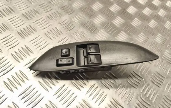 Toyota Yaris Electric window control switch 0113B1N
