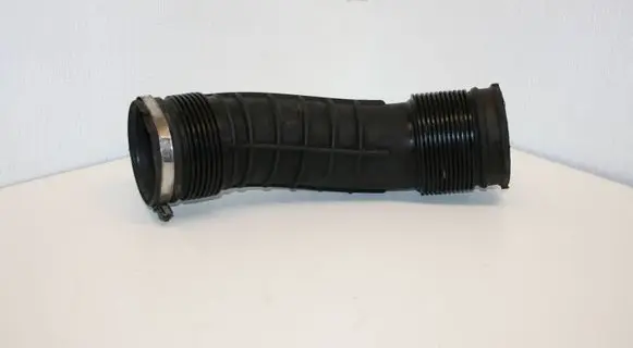Volvo V70 Air intake duct part 6898050