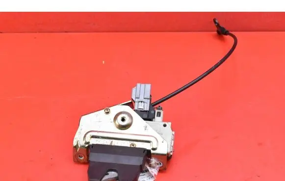 Tailgate/trunk/boot lock/catch/latch