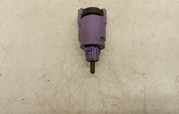 Seat Toledo III (5P) Brake pedal sensor switch 1J0945511D