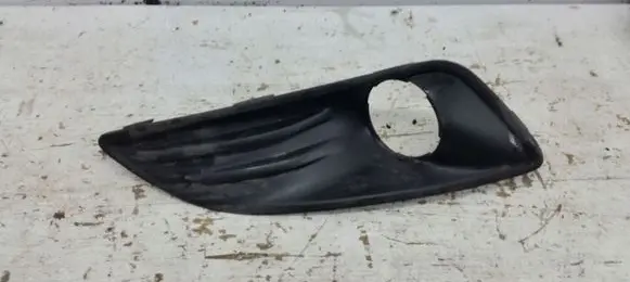 Ford Fiesta Front fog light trim/grill C1BB15A222C