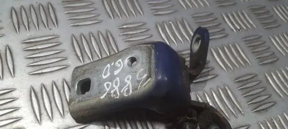 Ford Mondeo MK II Rear door lower hinge 93BBF26806AK 93BB-F26806-AK