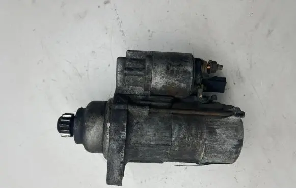 Volkswagen PASSAT B6 Starter motor 02M911023N
