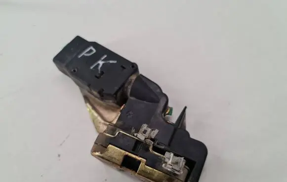 Volvo S40, V40 Front door lock