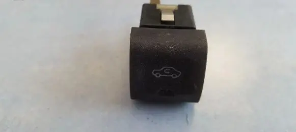 Opel Omega B1 Air circulation switch 90457320