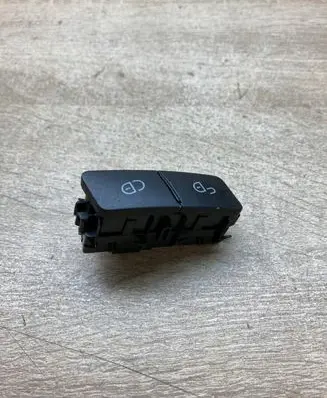 Mercedes-Benz C W204 Central locking switch button A2049058502