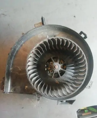 Opel Tigra B Heater fan/blower 006453T
