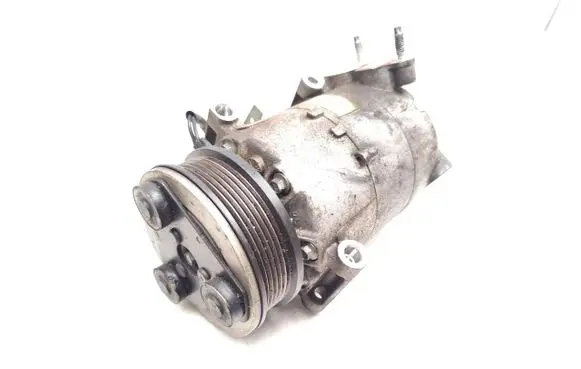 Ford Kuga I Air conditioning (A/C) compressor (pump) AV41-19D629-AC