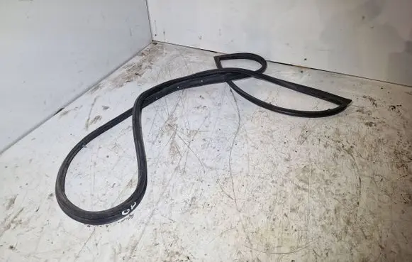 Mitsubishi Pajero Pinin Rubber seal rear door 