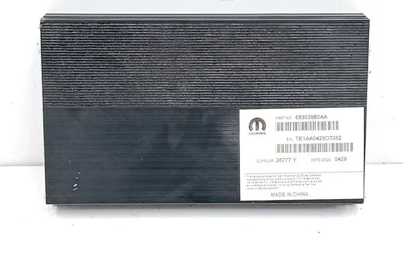 Dodge Durango III Sound amplifier 68303980AA