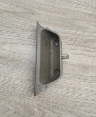 Volvo V70 Tailgate trunk handle TEW000719 THW000719