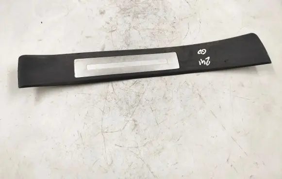 Rear sill trim cover