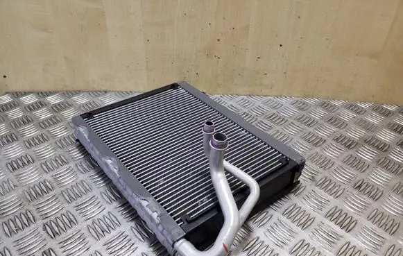 Air conditioning (A/C) radiator (interior)