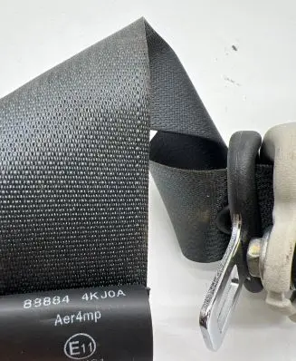 Renault Alaskan Rear seatbelt 88884 6999908 50A9M1N27M
