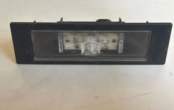 BMW 1 F20 F21 Number plate light 7193294