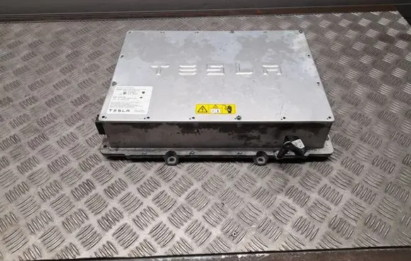 Tesla Model S Voltage converter inverter 600927800F 100853100C