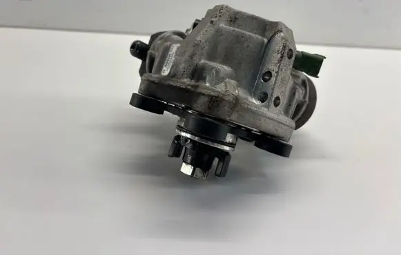 Volvo S60 Fuel injection high pressure pump 31272896
