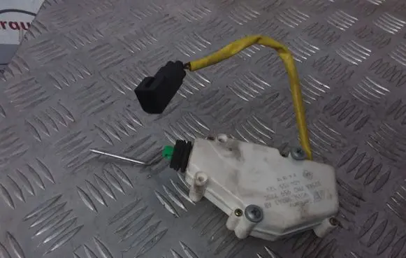 Ford Galaxy Fuel tank cap lock 7M0959775C 95VW9B241AB