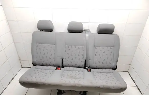 Volkswagen Transporter - Caravelle T4 Third row seats 7H0881321 153270