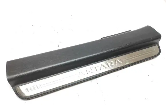 Opel Antara Front sill trim cover 96630458