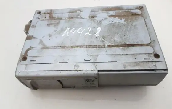Mitsubishi Outlander CD/DVD changer 902231061309 CHD602S