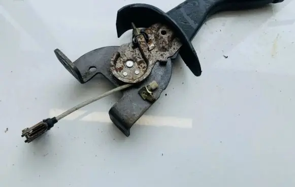 Mitsubishi Carisma Handbrake/parking brake lever assembly