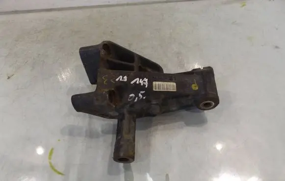 Alfa Romeo 147 Engine mounting bracket 45744451