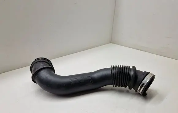 Ford Ecosport Intercooler hose/pipe JN159C623AB