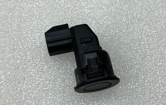 Suzuki Vitara (LY) Parking PDC sensor B0T08215110A B0T-08215-11-0A