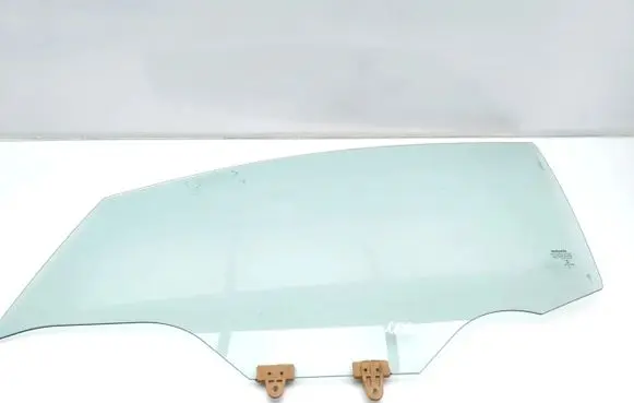 Nissan Leaf II (ZE1) Front door window glass four-door DOT39AS2M40 E243R-009007