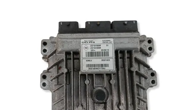 Renault Clio III Engine control unit/module 237101989R 237101990R 28321424
