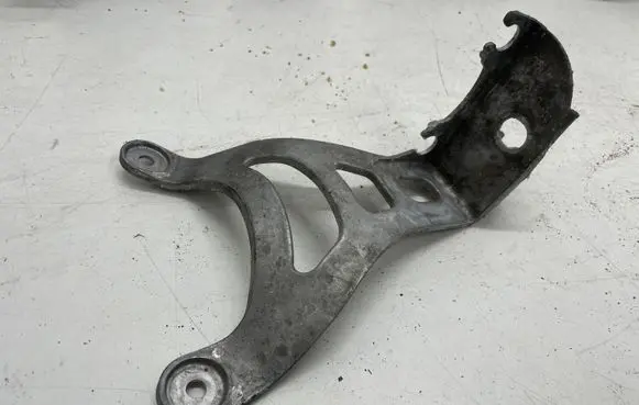 Opel Insignia B ABS pump bracket 1261320862