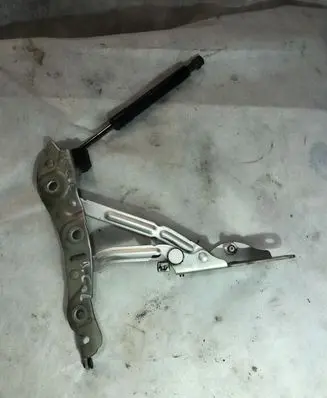Volvo S60 Tailgate/trunk/boot hinge