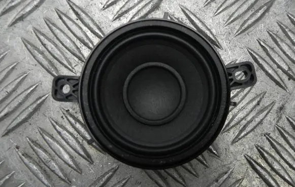 Tesla Model Y Front door high frequency speaker 111889400B