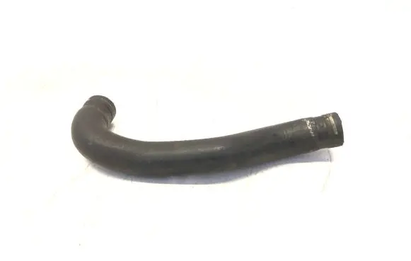 Coolant pipe/hose