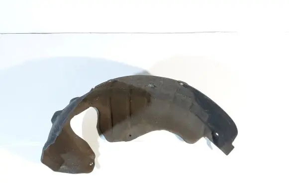 Rear arch fender liner splash guards