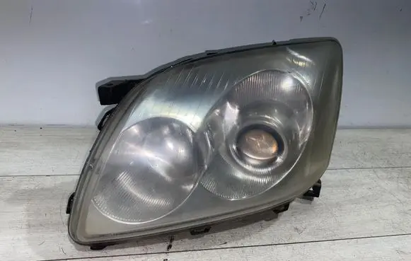 Toyota Avensis T250 Headlight/headlamp 0821211F3L