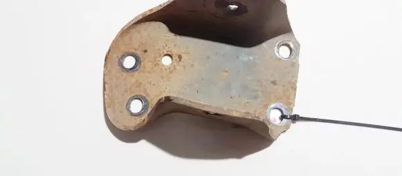 Volkswagen PASSAT B4 Bracket in trunk/boot 