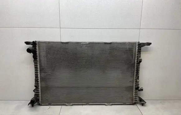 Audi Q3 8U Coolant radiator 8K0121251L