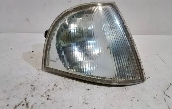 Skoda Octavia Mk1 (1U) Front indicator light E4016478