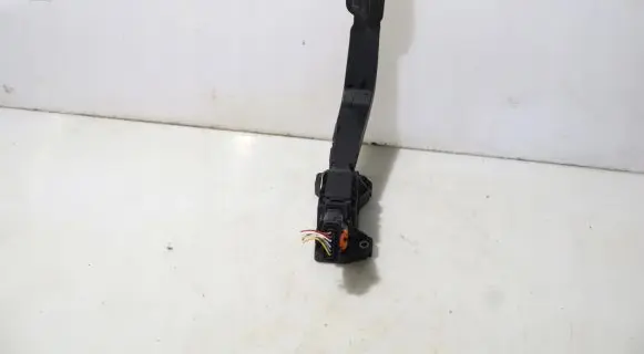 Peugeot 208 Accelerator throttle pedal