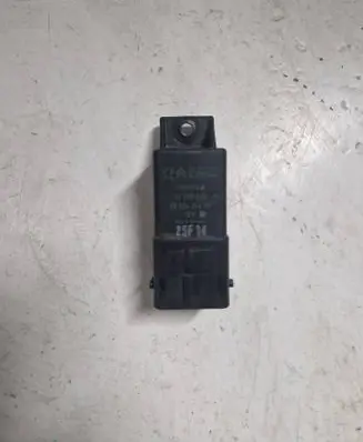 Citroen C4 II Picasso Glow plug pre-heat relay 9802424080