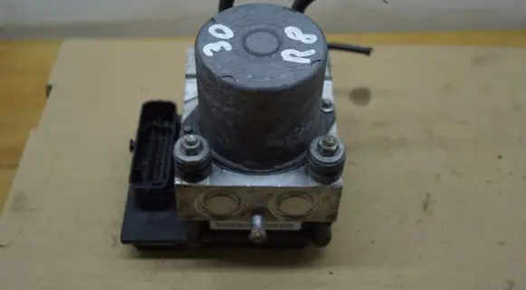 Audi R8 42 ABS Pump 420910517A