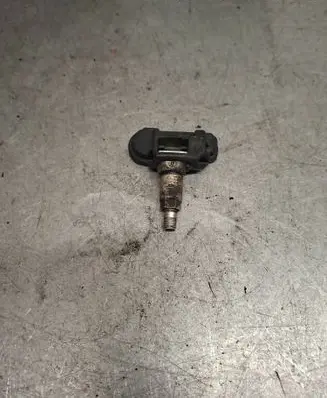 Mercedes-Benz E W212 Tire pressure sensor A0009050030