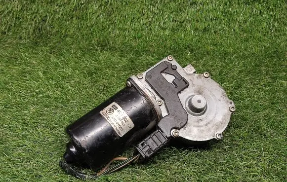 BMW 5 E39 Wiper motor 8360603 404202