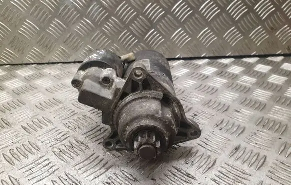 Volkswagen Transporter - Caravelle T4 Starter motor 02B911023D