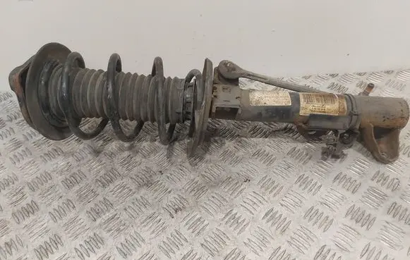 Mercedes-Benz C W204 Front shock absorber with coil spring A2043200866