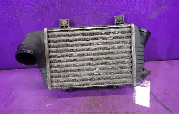 Volkswagen Transporter - Caravelle T4 Intercooler radiator 1512375
