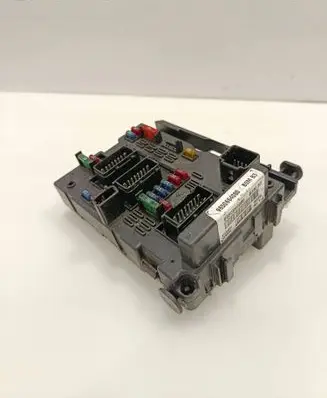 Peugeot 307 Fuse module 9650664080