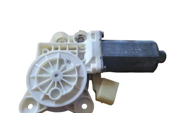 Mercedes-Benz E W211 Front door window regulator motor A2118202942 0130821970